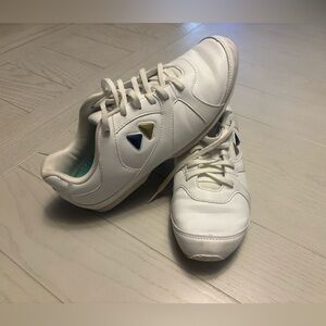 Kaepa cheer shoes size 8.5